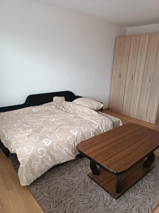 Готель 2Bdr Apt With Balcony With View- Free Parking Сараєво Екстер'єр фото